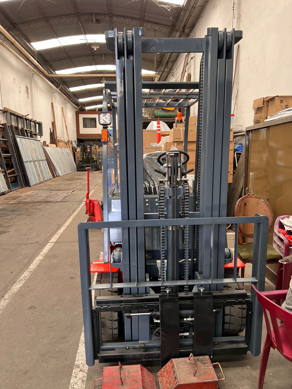 Autoelevador Mima MK 25 Eléctrico de la flota TRA-MA